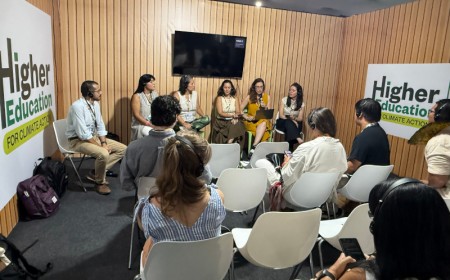 As pesquisadoras Sabine Righetti, do Laboratório de Estudos Avançados em Jornalismo (Labjor) da Unicamp, e Ana Paula Morales (Fundação Conrado Wessel), fundadoras da Agência Bori , apresentaram os primeiros resultados de um estudo que analisou artigos científicos publicados sobre tipping point (foto: Luciana Constantino/Agência FAPESP)