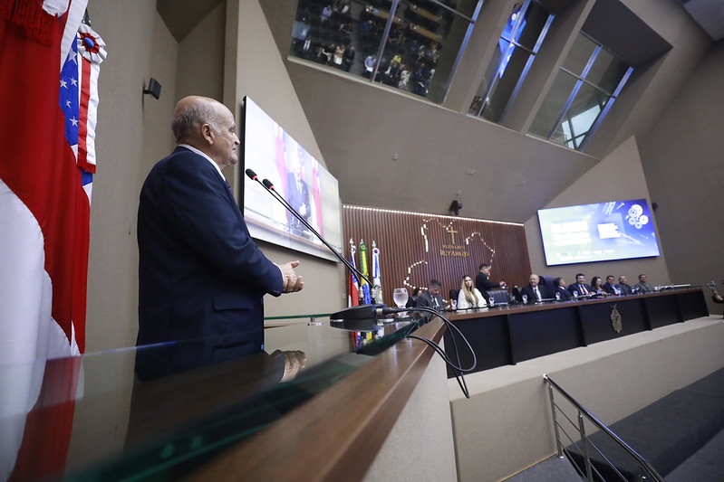 Murilo discursa no 41SengeAM DaniloMello Aleam