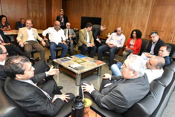 Representantes das centrais se reúnem com atual ministro do Trabalho. Foto: Força Sindical.