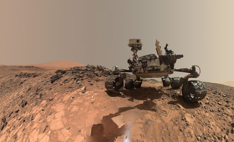 O veículo Curiosity explora a superfície de Marte - Imagem de divulgação/Nasa