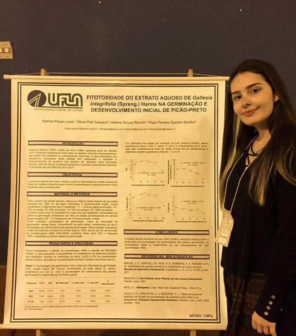 Karina Pavan durante o evento na UFLA.