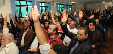 Prosseguem as campanhas salariais metalúsgicas